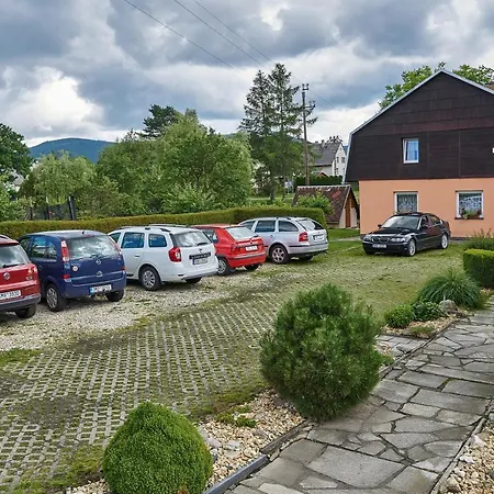 Guest house Mona 3*