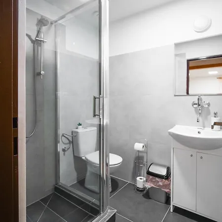 Guest house Mona 3*