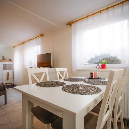 Mona Guest house 3*
